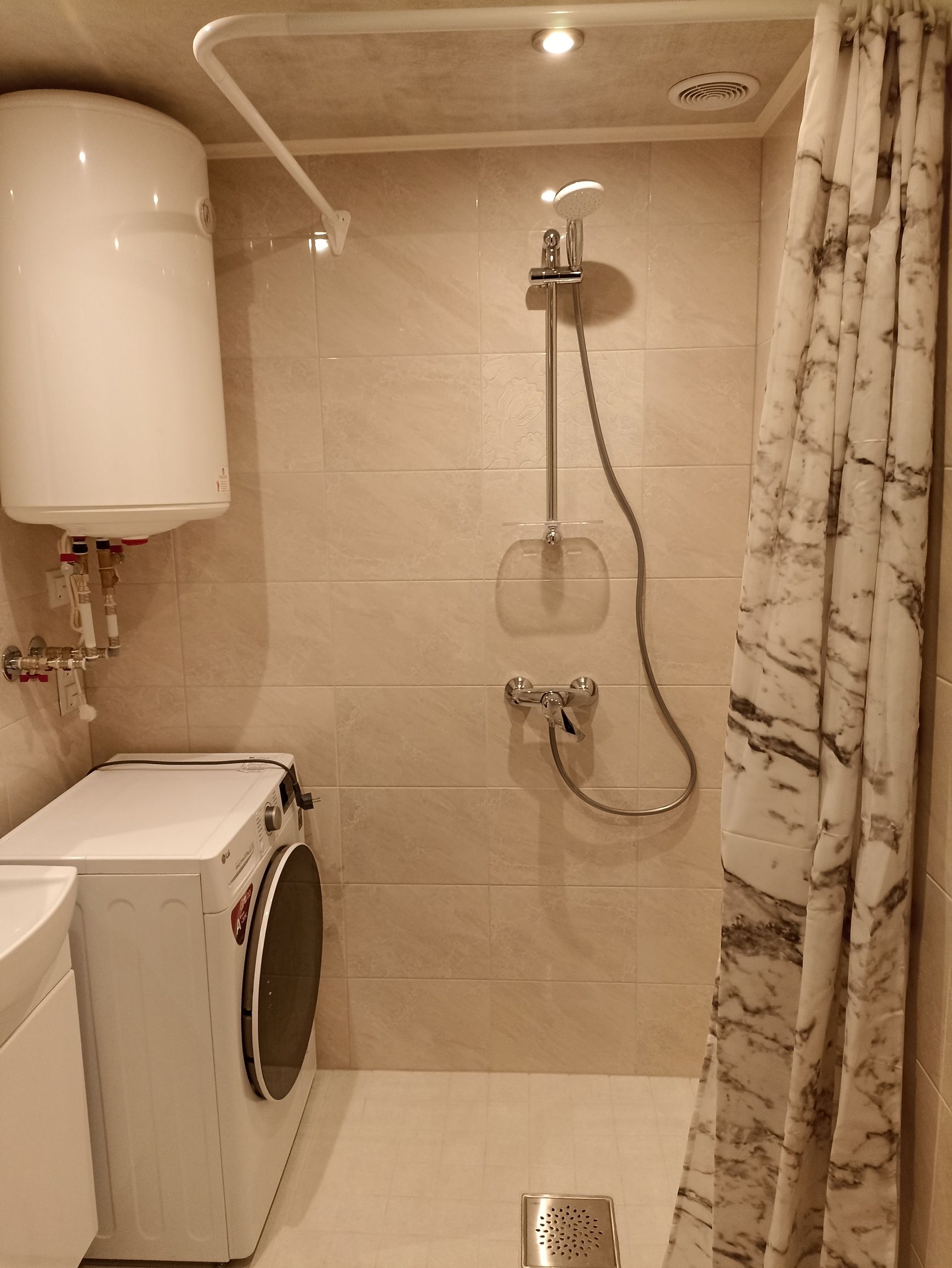 Viljandi, Valuoja puiestee